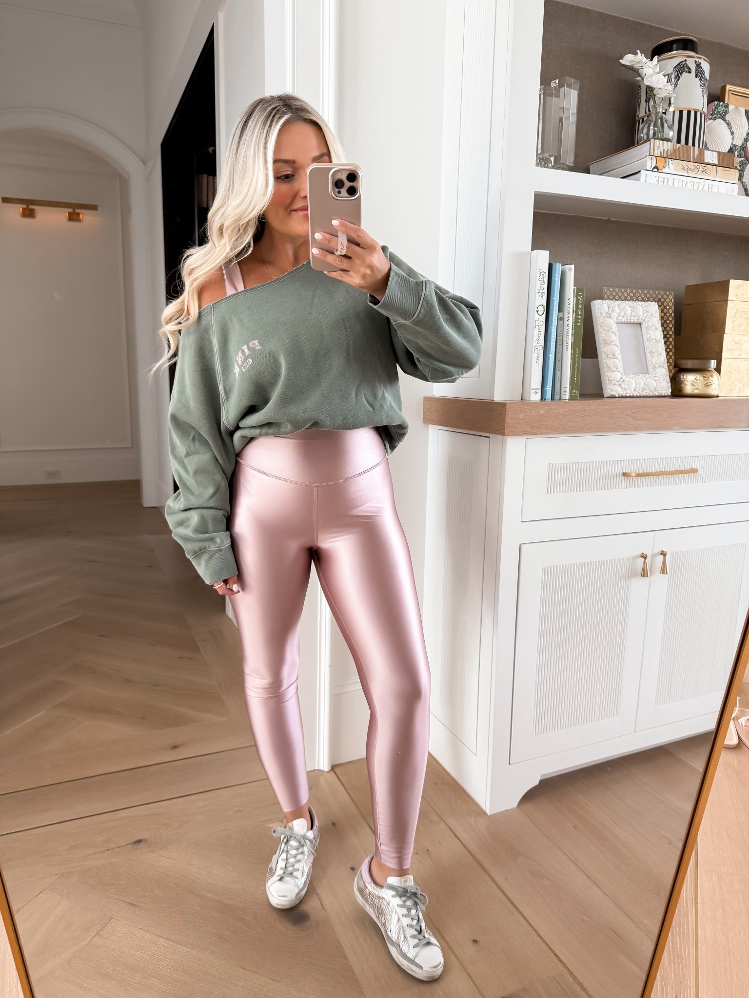 Fall Victoria’s Secret activewear try on!
Wearing size medium in sweatshirts and leggings / top
@victoriassecret #VSPartner 

#LTKSeasonal #LTKActive #LTKFindsUnder50