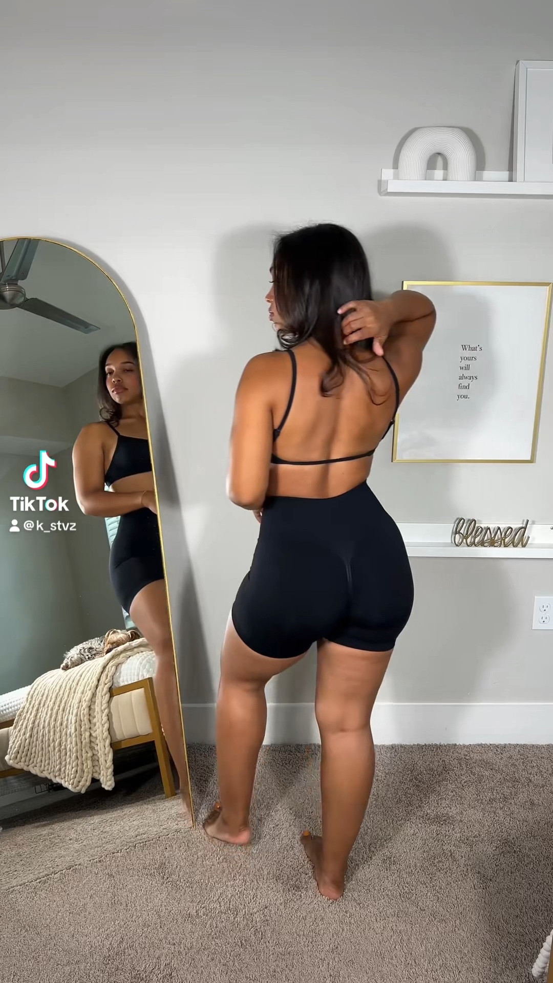 Don’t get me started on this sports bra!! Perfect for showing back gains 💪

#LTKActive #LTKVideo #LTKU