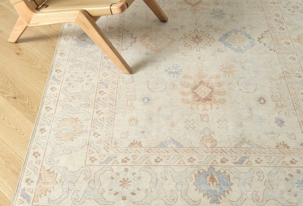 Made from recycled materials but still in the tradition of a push al style, this rug is a stunning representation of an affordable but timeless rug!