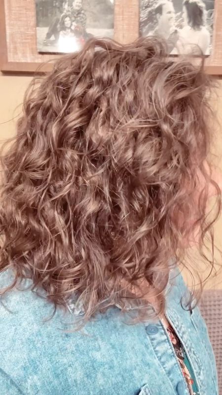 Healthy, natural curls with aloe vera + hyaluronic acid.

#LTKbeauty #LTKkids #LTKVideo