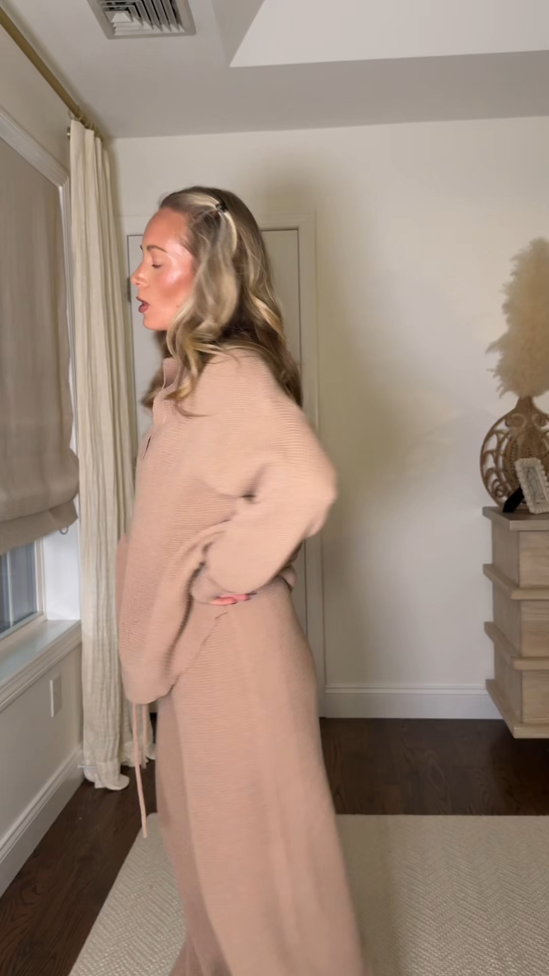 GRWM for girls night 💋 wearing Abercrombie leather jacket (small), aritzia cashmere cardigan and satin pants (both small) 

fall dinner outfit, date night outfit 