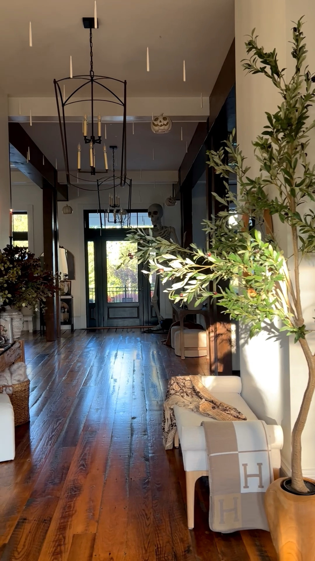 Entryway Decor 

#LTKHalloween #LTKHome #LTKSeasonal