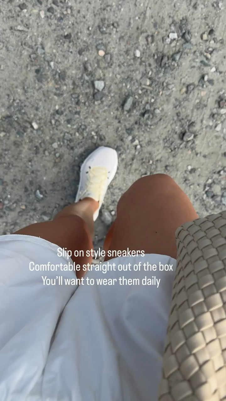 My On Cloudtlit sneakers are 25% off.

comfy sneakers, athletic sneakers, workout shoes, slip on sneakers, annabrstyle

#LTKSaleAlert