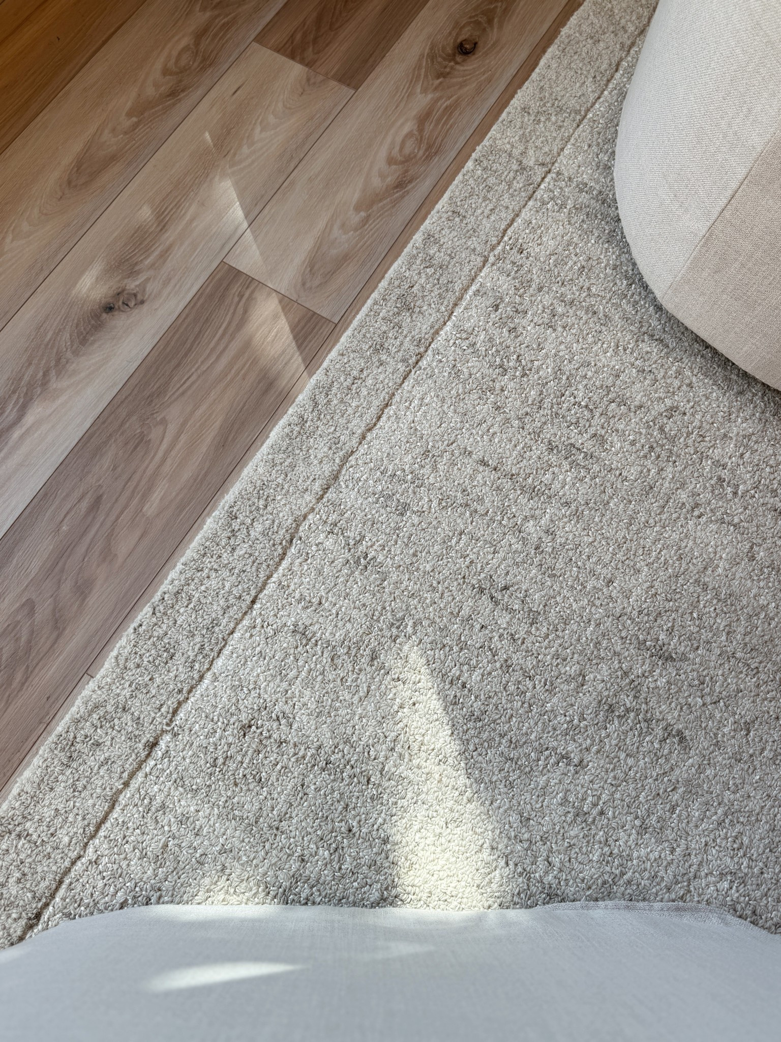 The most perfect neutral rug! This is the ivory/smoke but I also love the ivory/silver  

#LTKHome #LTKSaleAlert