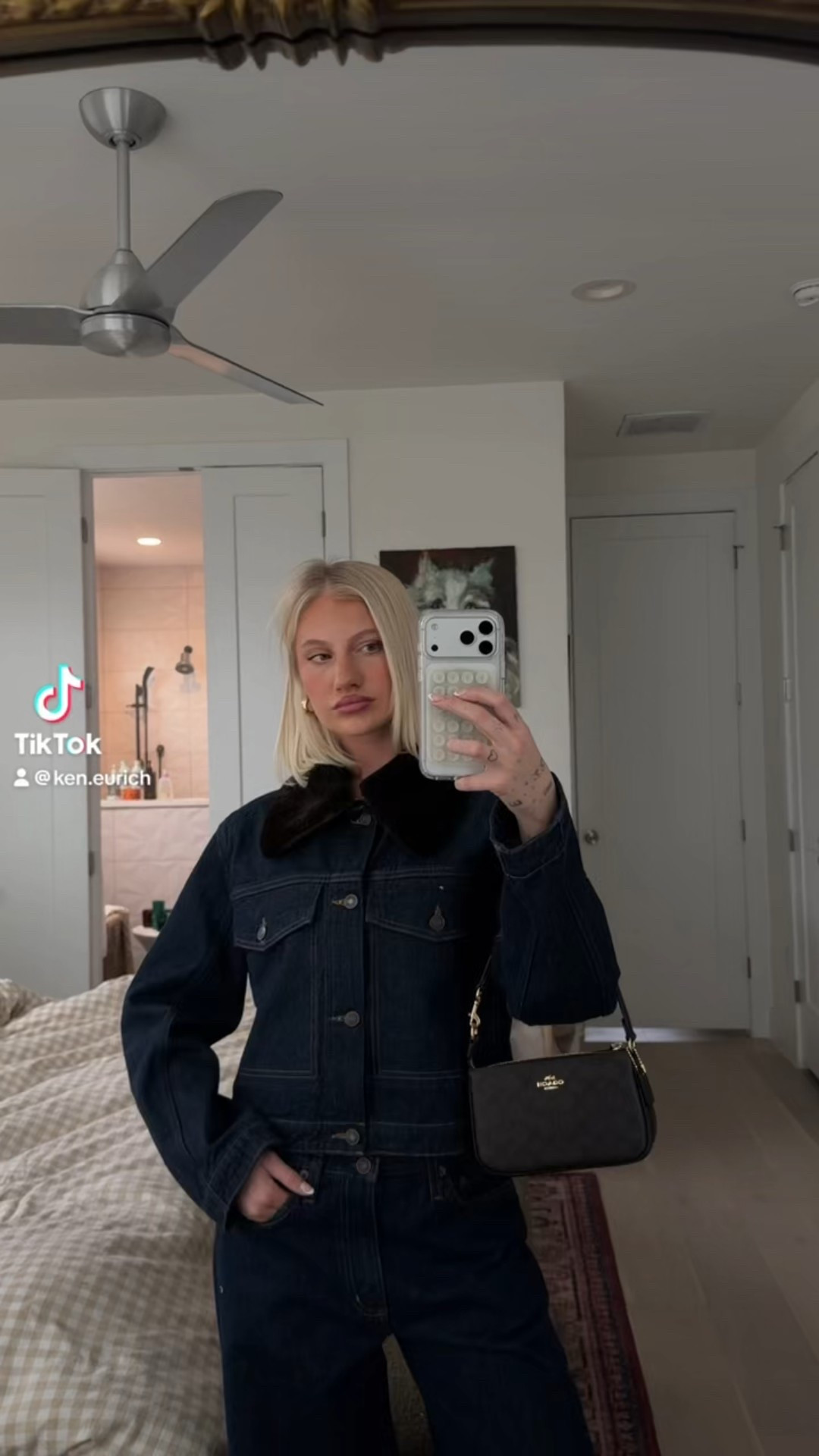 It’s the holiday season with @coach #CoachPartner #CoachOutlet