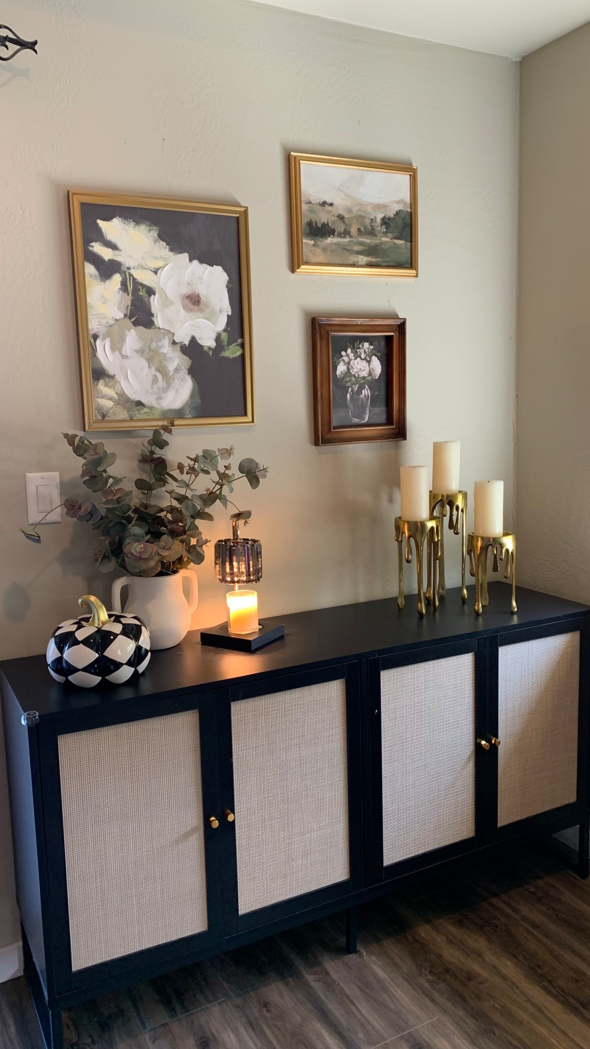 Fall entryway decor and fall tabletop decor |  neutral fall decor #falldecor #neutralfalldecor #cozyfalldecor

#LTKStyleTip #LTKHome #LTKSeasonal