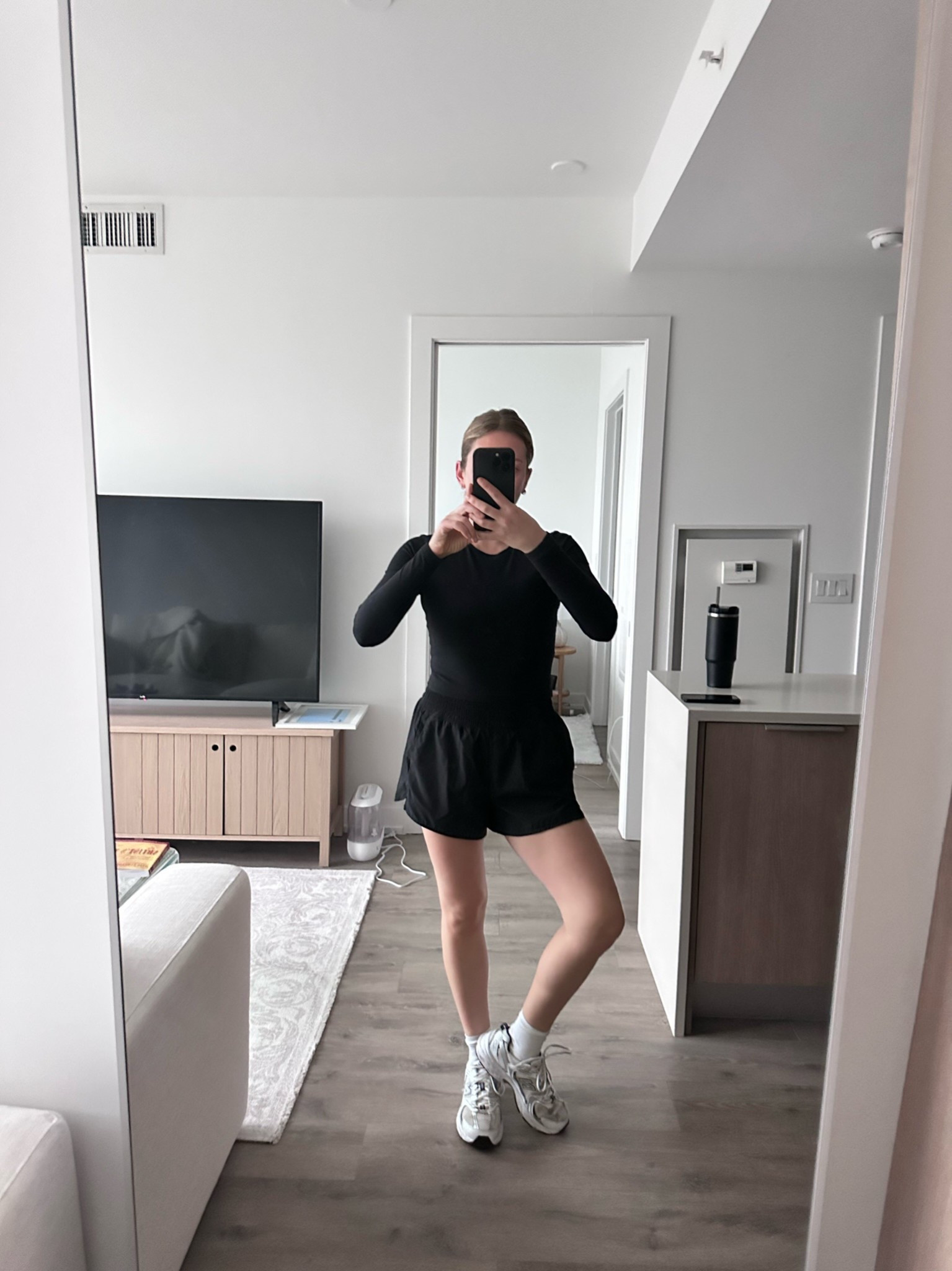 Moving my body first thing always sets the tone for a good day! #Workout #Active #Activewear #WorkoutOutfit #OOTD #OutfitCheck #Gym #GymOutfit #BreakYourBudget

#LTKSeasonal #LTKActive #LTKStyleTip