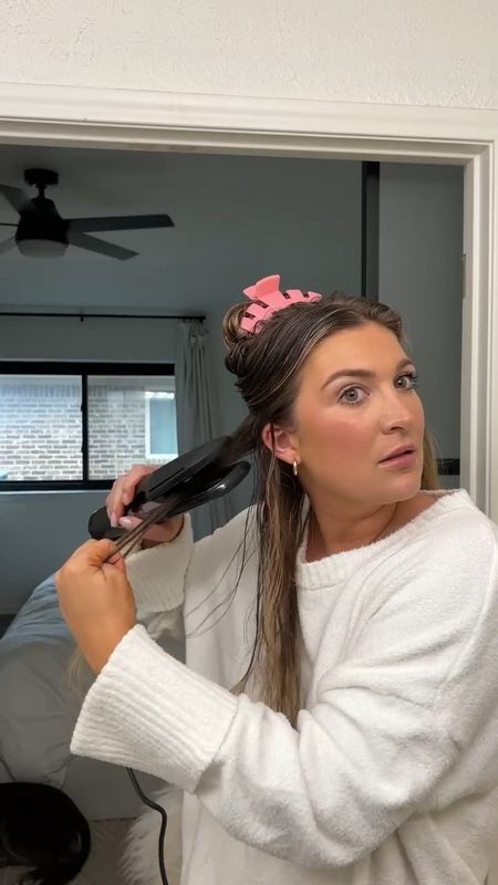 Trying out the GHD Duet Styler- 2 in 1 straightener!! 

#LTKbeauty #LTKVideo