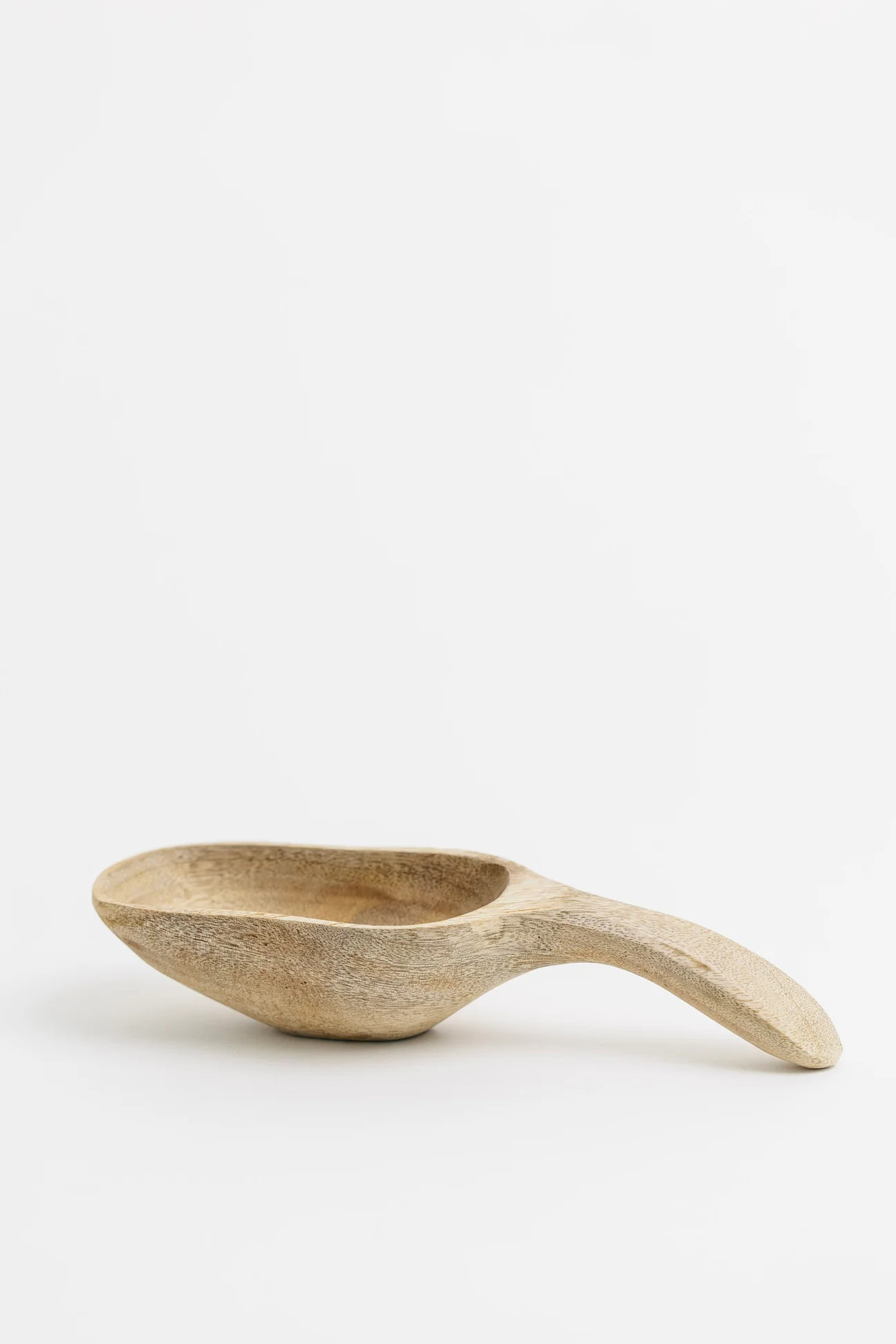 Van Oversized Wood Scoop | THELIFESTYLEDCO