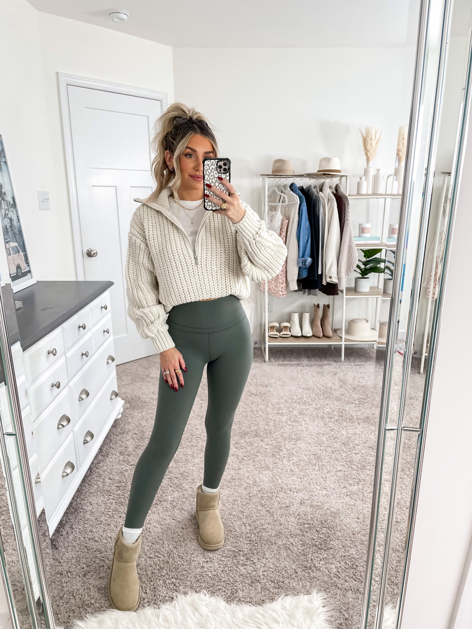 H&M sweater: small
amazon leggings: xs 25 inch
Ugg minis in mustard seed:
Size 6 

#LTKfindsunder100 #LTKstyletip #LTKSeasonal