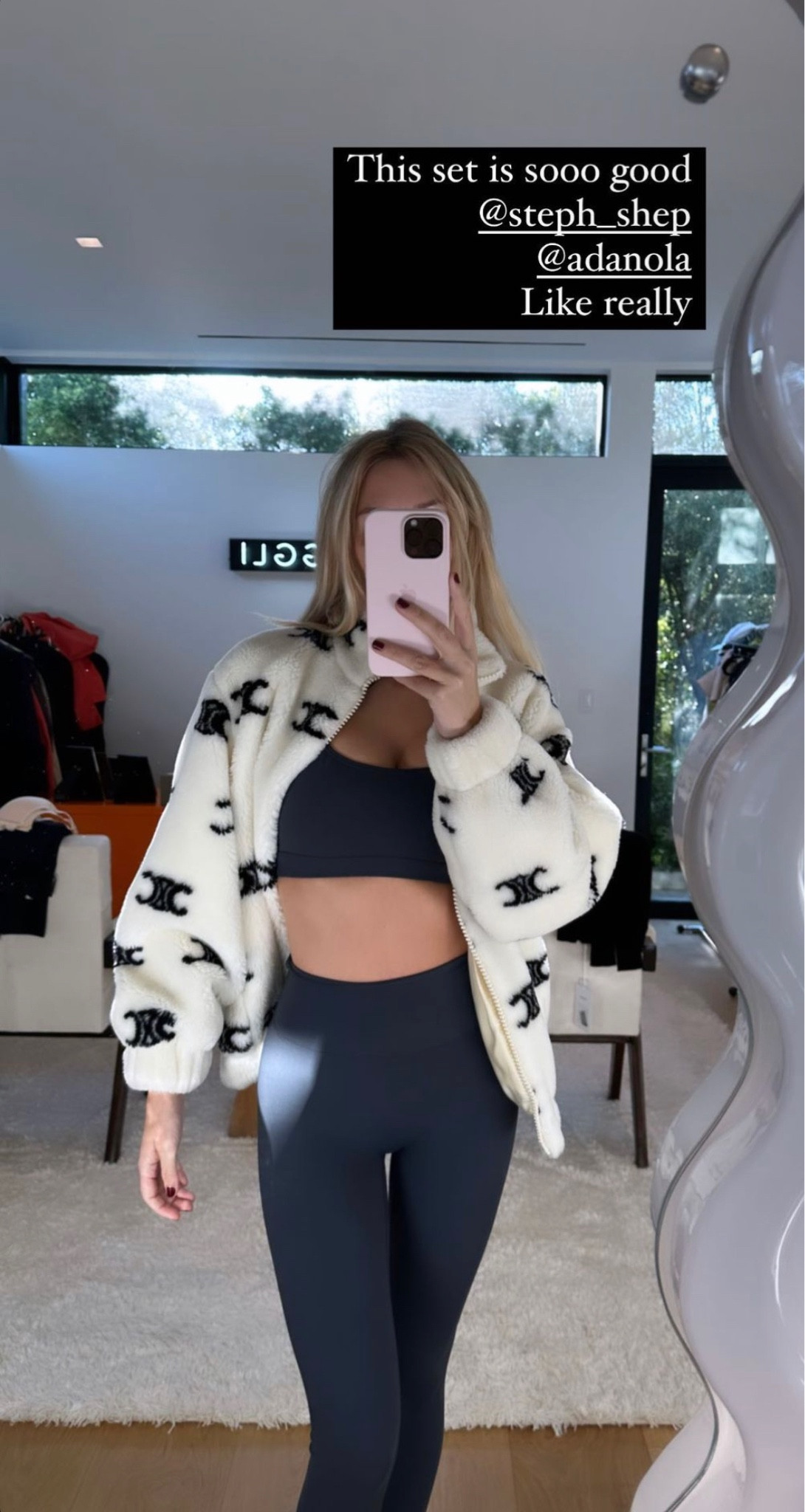 This set is seriously so good

#LTKfitness #LTKstyletip #LTKSeasonal