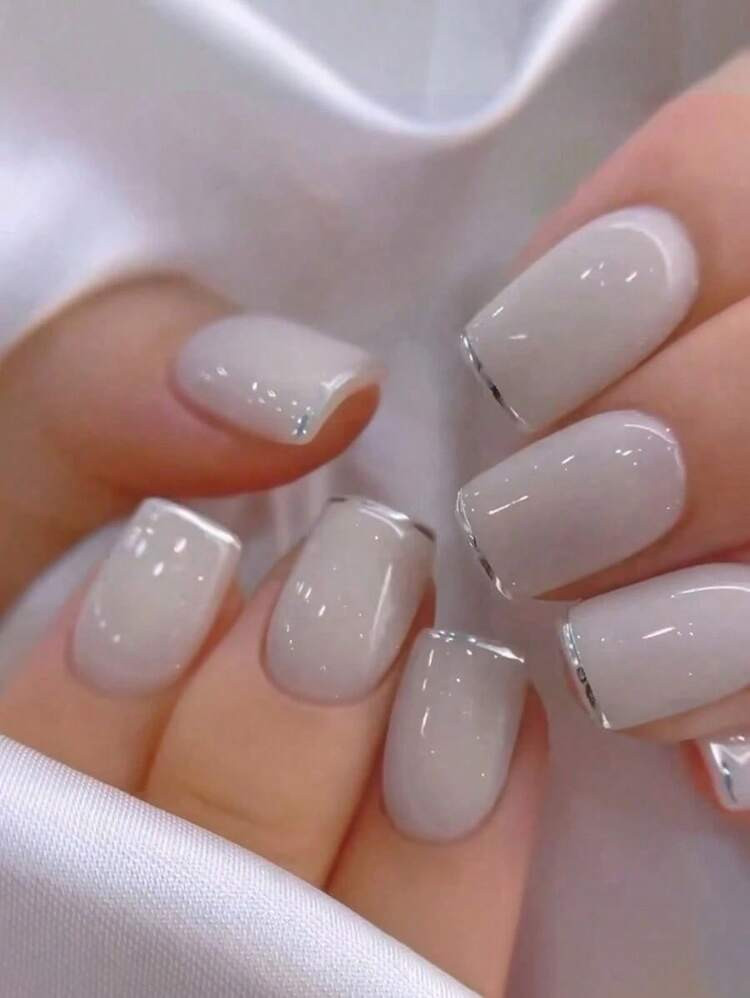 24Pcs Short Square Glitter Design French Tip Press On Nails Short Perfect Fit Acrylic Fake Nails Set, Include:1Pc Jelly Glue And 1Pc Nail File, French Tip Nails For Women And Girls Daily Life And Party Use Nail Supplies Nails-Halloween,Christmas,Fall,Winter, Supplies, | SHEIN