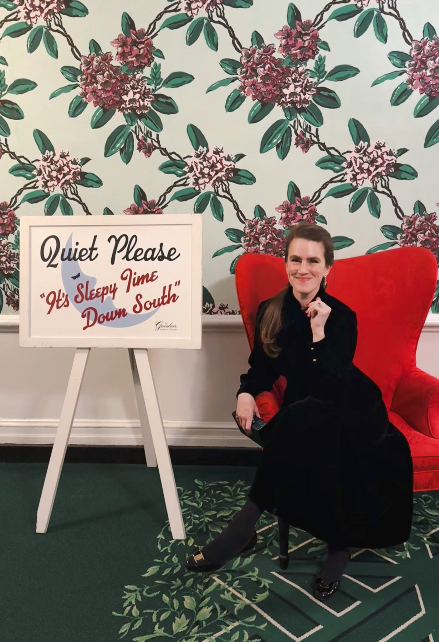 The most classic velvet dress from @sezane 🖤




#LTKSeasonal