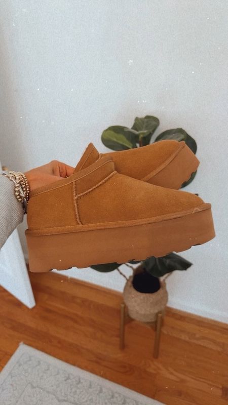 Ugg Boots | Short Uggs | Mini Uggs | Ultra Short Uggs | Gift Guide | Gifts for Her | Gifts for mom | Gifts for sister | Gifts for girlfriend | gifts for wife | fur boots | winter boots | winter outfit | fall outfits | gift guides

#LTKshoecrush #LTKGiftGuide #LTKCyberWeek