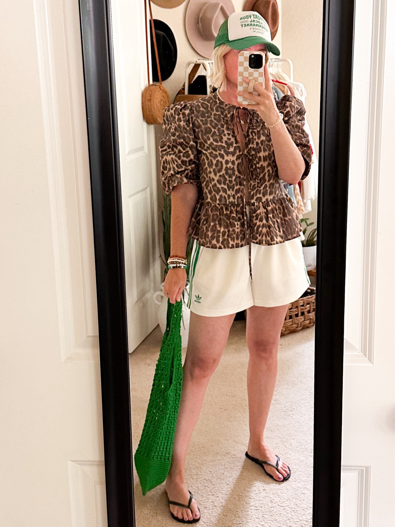 💚🐆

#LTKSeasonal #LTKOver40 #LTKStyleTip