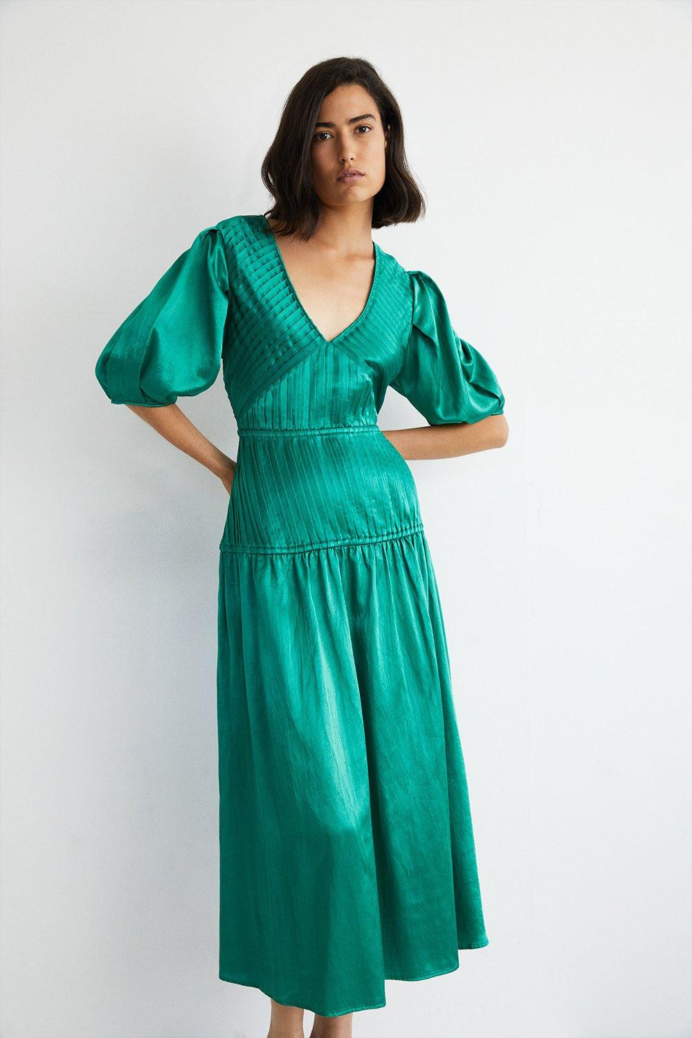 V Neck Pintuck Detail Midi Dress | Warehouse UK & IE