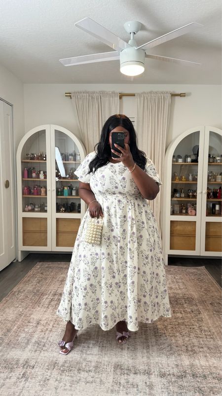 This dress fits so perfectly without any adjustments or tailoring! Also has the matching trench coat which just takes this look over the top in the best way. 💜


Size 1X in Dress / 2X in Trench but runs large should have gotten a 1X.

Plus Size Dresses, Easter Dress, Plus Size Wedding Guest, Modest Dresses

#LTKSeasonal #LTKfindsunder100 #LTKplussize