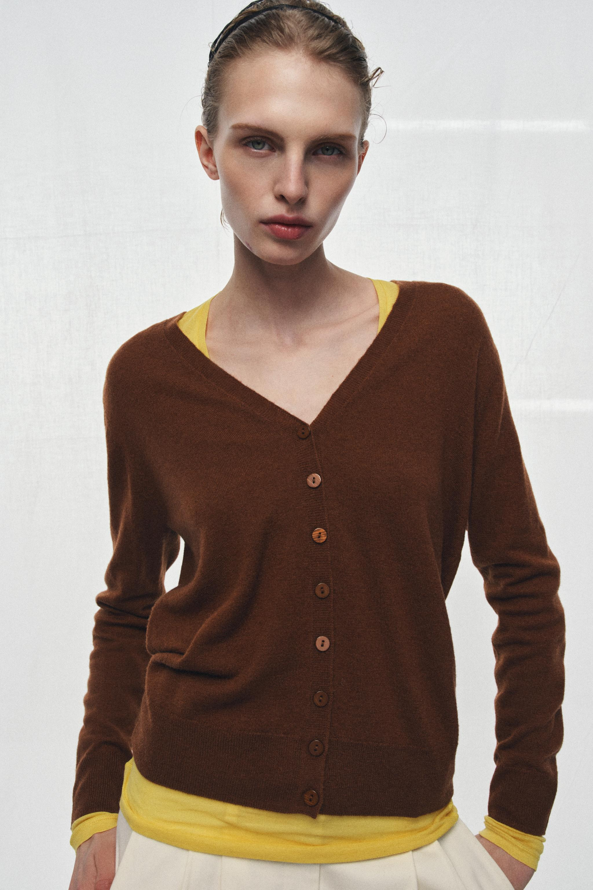 GILET EN MAILLE À FERMETURE ÉCLAIR | Zara FR