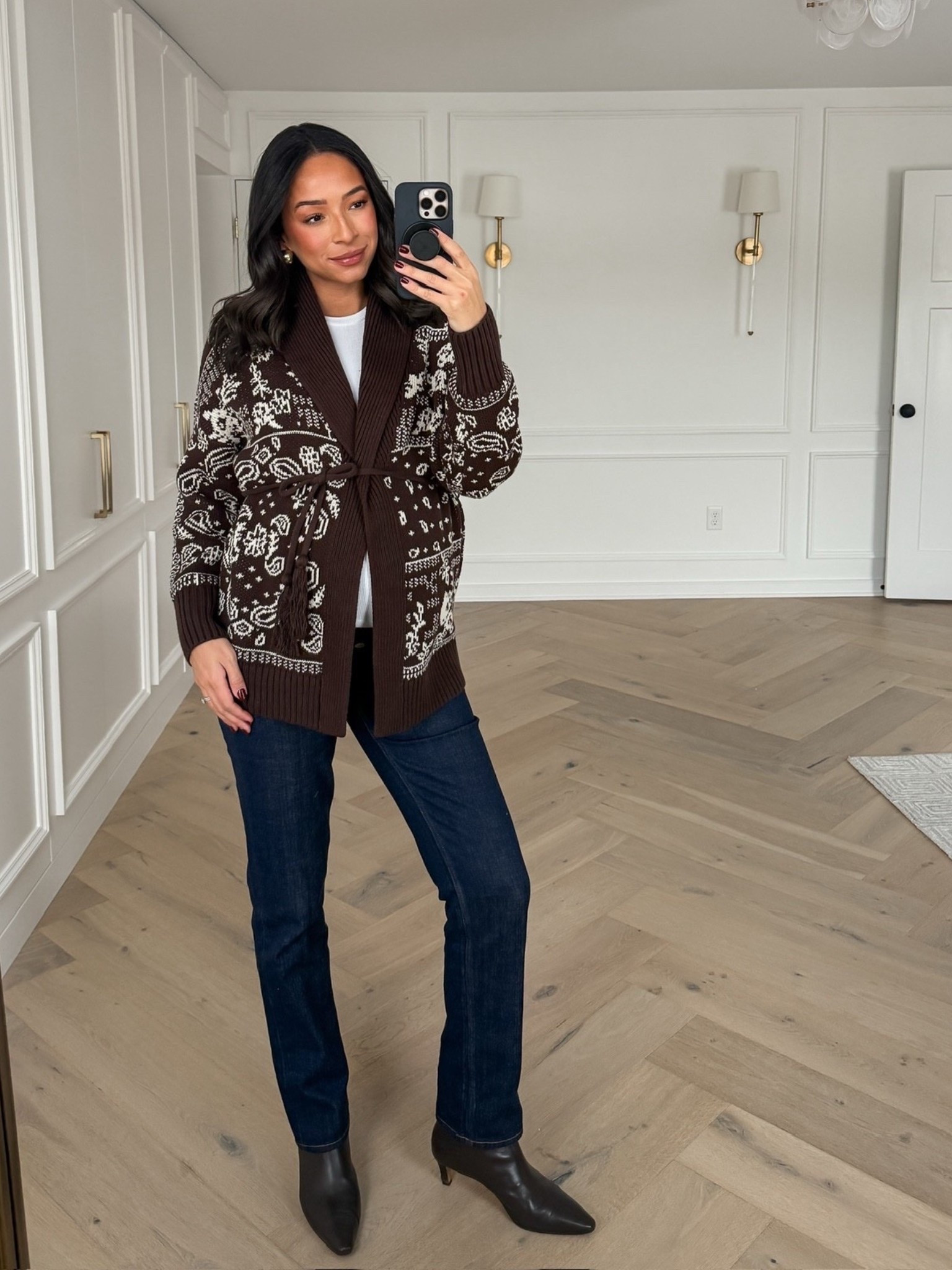 Up to 40% OFF Abercrombie!! Wearing size S white tee, size M belted cardigan and size 26 long straight leg jeans (rinse) 

Winter Outfit 
Winter Fashion 
Casual Outfit 
Weekend Outfit 
Abercrombie Sale
Denim

#LTKFindsUnder100 #LTKSaleAlert #LTKSeasonal