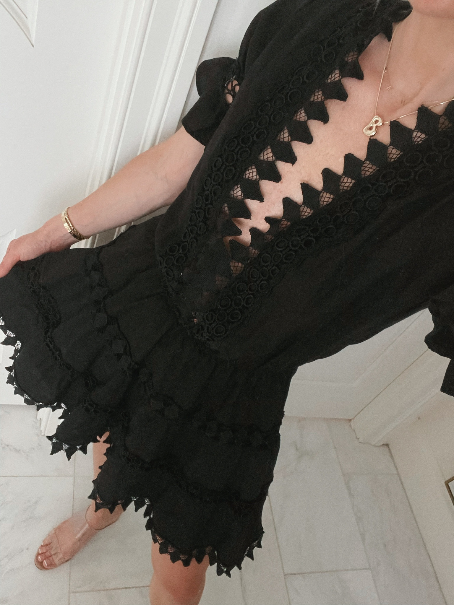 The most feminine LBD for summer dates! #summerdress #ootd #littleblackdress

#LTKstyletip