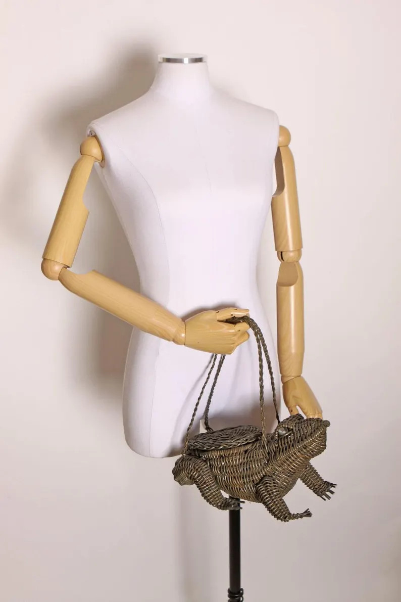 1950s 1960s Green Brown Wicker Woven Marble Eye Novelty Frog Purse - Etsy | Etsy (US)