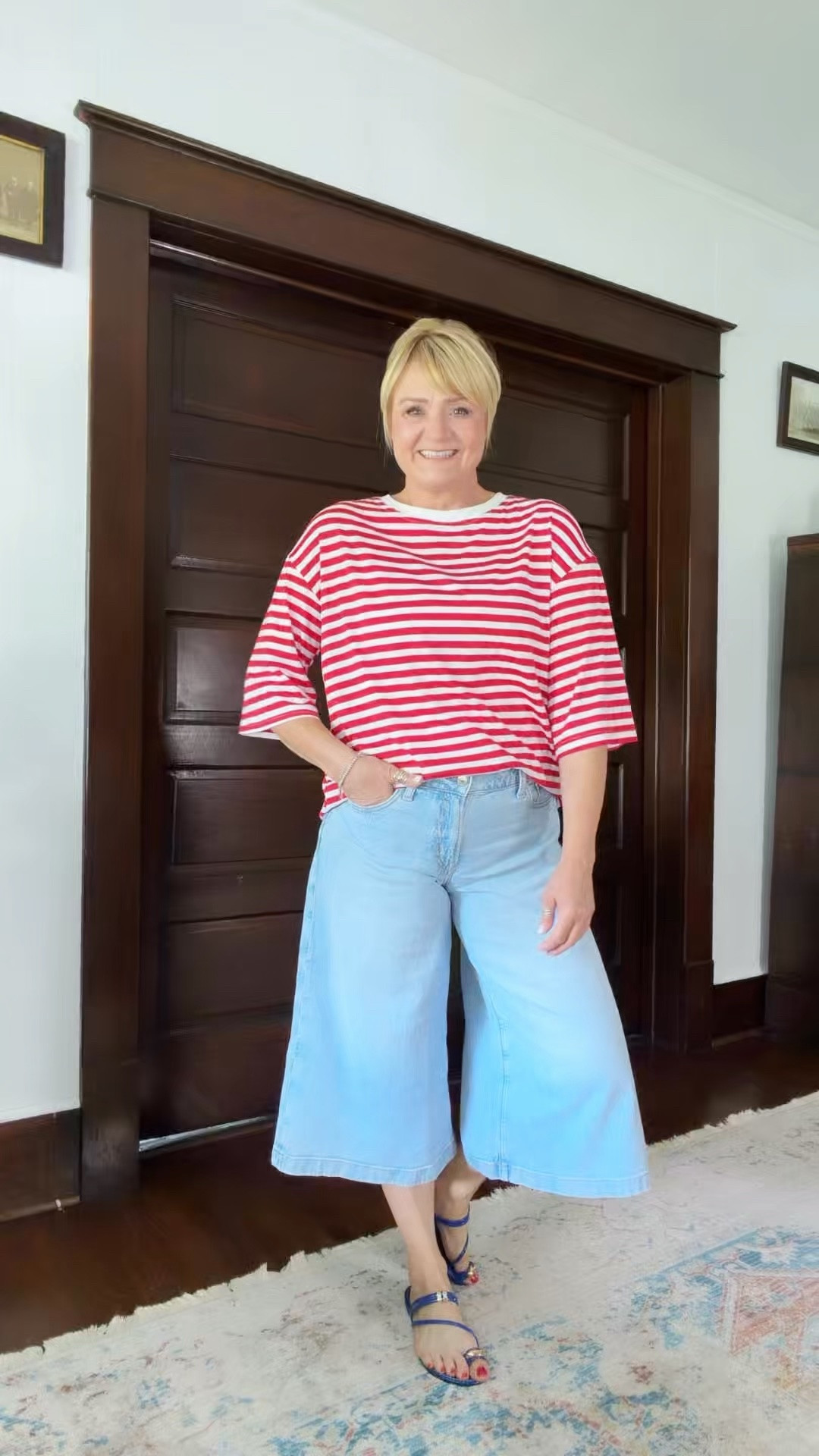 More ❤️🤍💙.  This top runs roomy.   You could size down if you’re unsure.

#LTKOver40