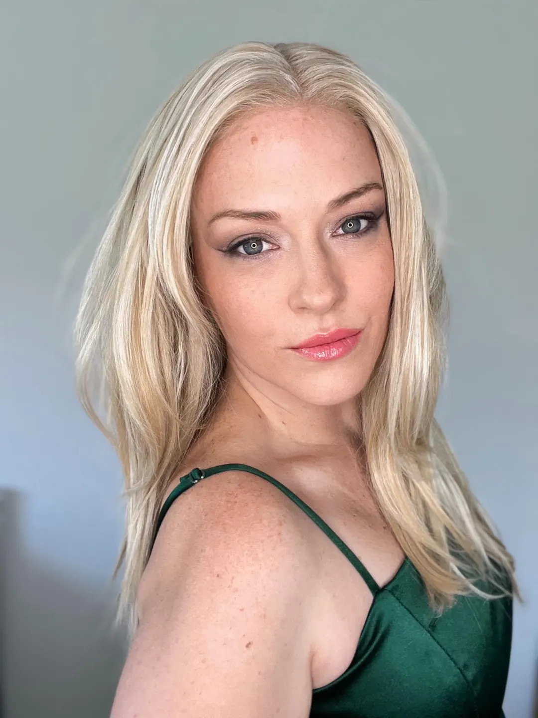 24 Inch Blonde Highlight Lace Front Wig Glueless HD Synthetic Layered Style - Etsy | Etsy (US)