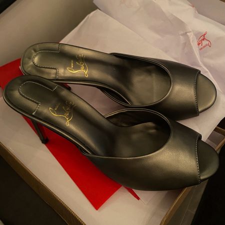 Christian Louboutin peeptoe heels #dhgate

#LTKShoeCrush #LTKFindsUnder100