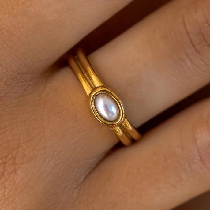 Lila Ring |Dainty Pearl Ring | ALCO Jewelry