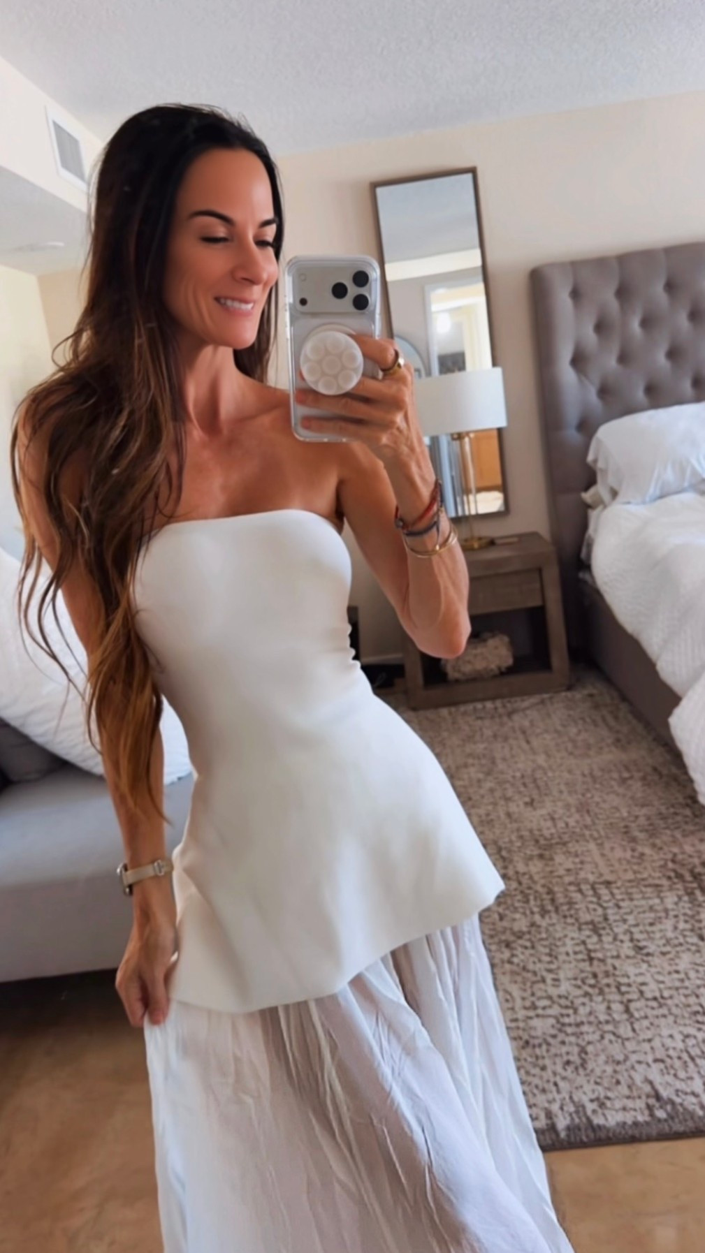 White outfits just hit different. 🤍✨

Two tops, two skirts. Three completely different vibes.

Look 1: Lace skirt for that soft, romantic moment.
Look 2: Sheer skirt because a little drama never hurt anybody.
Look 3: The same sheer skirt with an asymmetric bandeau for a modern twist.

Proof that a few great pieces can create an entire wardrobe. Which one are you reaching for?

XXS long bandeau
XS asymmetrical bandeau
0 skirts

#SummerStyle #WhiteOutfit #NeutralStyle #ResortWear #StyleInspo

#LTKootd #LTKgrwm #LTKdayinmylife