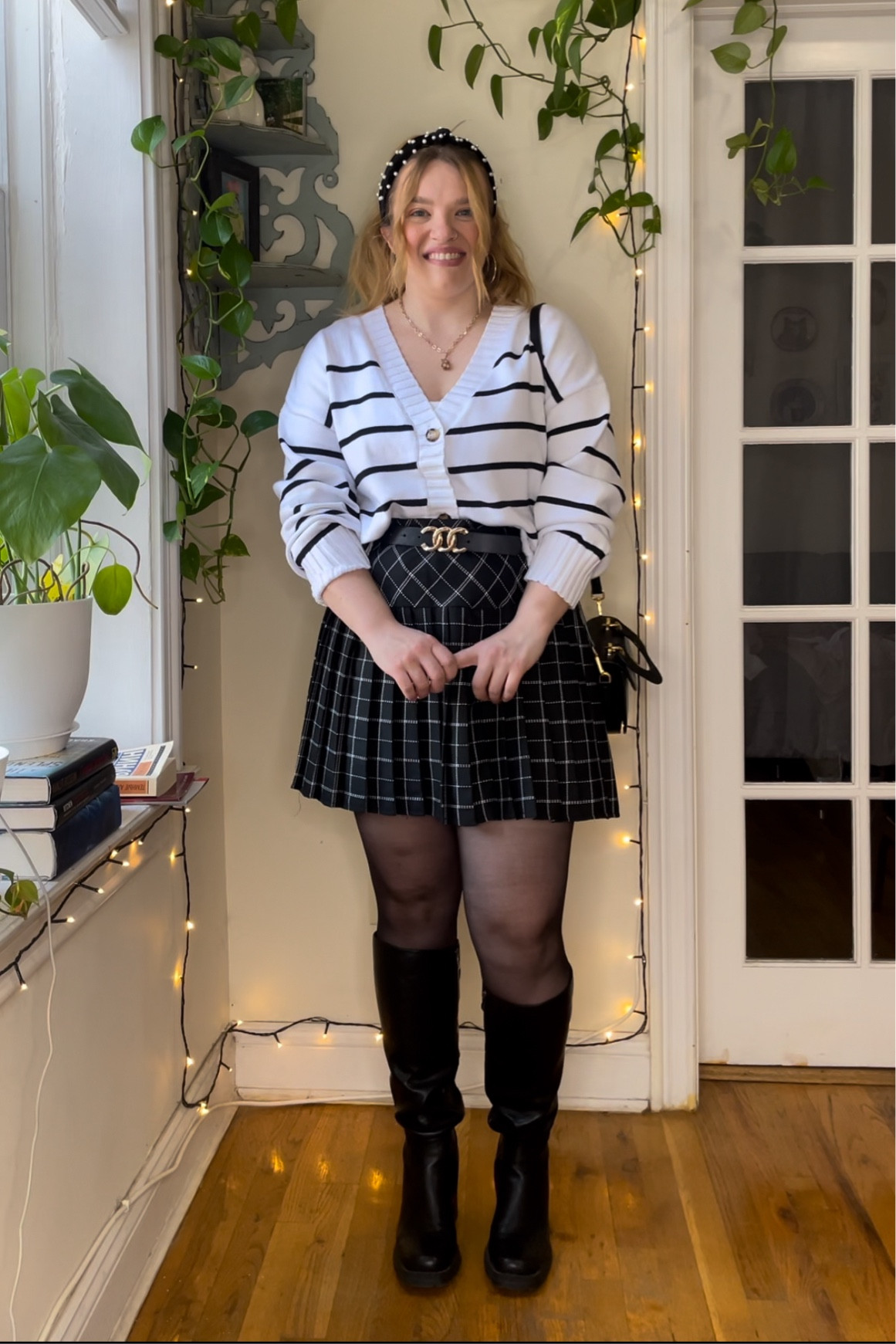 Fall sweater curvy midsize fashion for college school office 

#LTKMidsize #LTKFindsUnder50 #LTKSeasonal