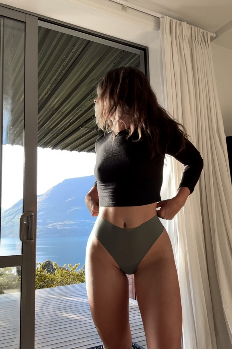 The best camel toe cover thong & everyday cozy tee - small in both 