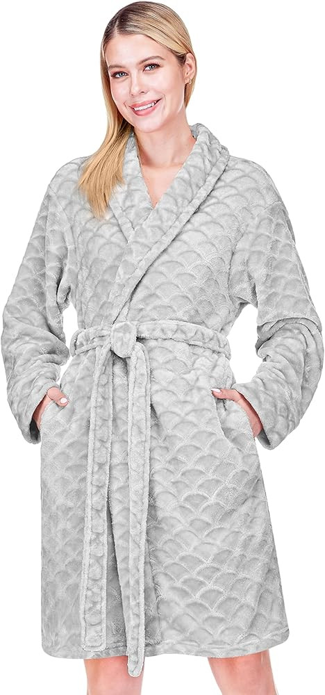 PAVILIA Womens Robes Plush, Short Bathrobe Knee Length, Lightweight Shower Female, Fluffy Soft Fu... | Amazon (US)