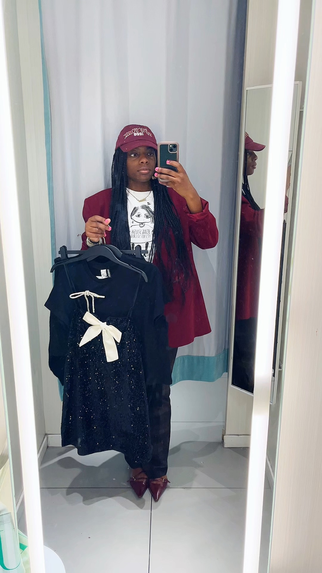 H&M has been killing the holiday style with their incorporation of rhinestones and bows. Wearing a size medium in it all 

#LTKHoliday #LTKSeasonal #LTKFindsUnder50