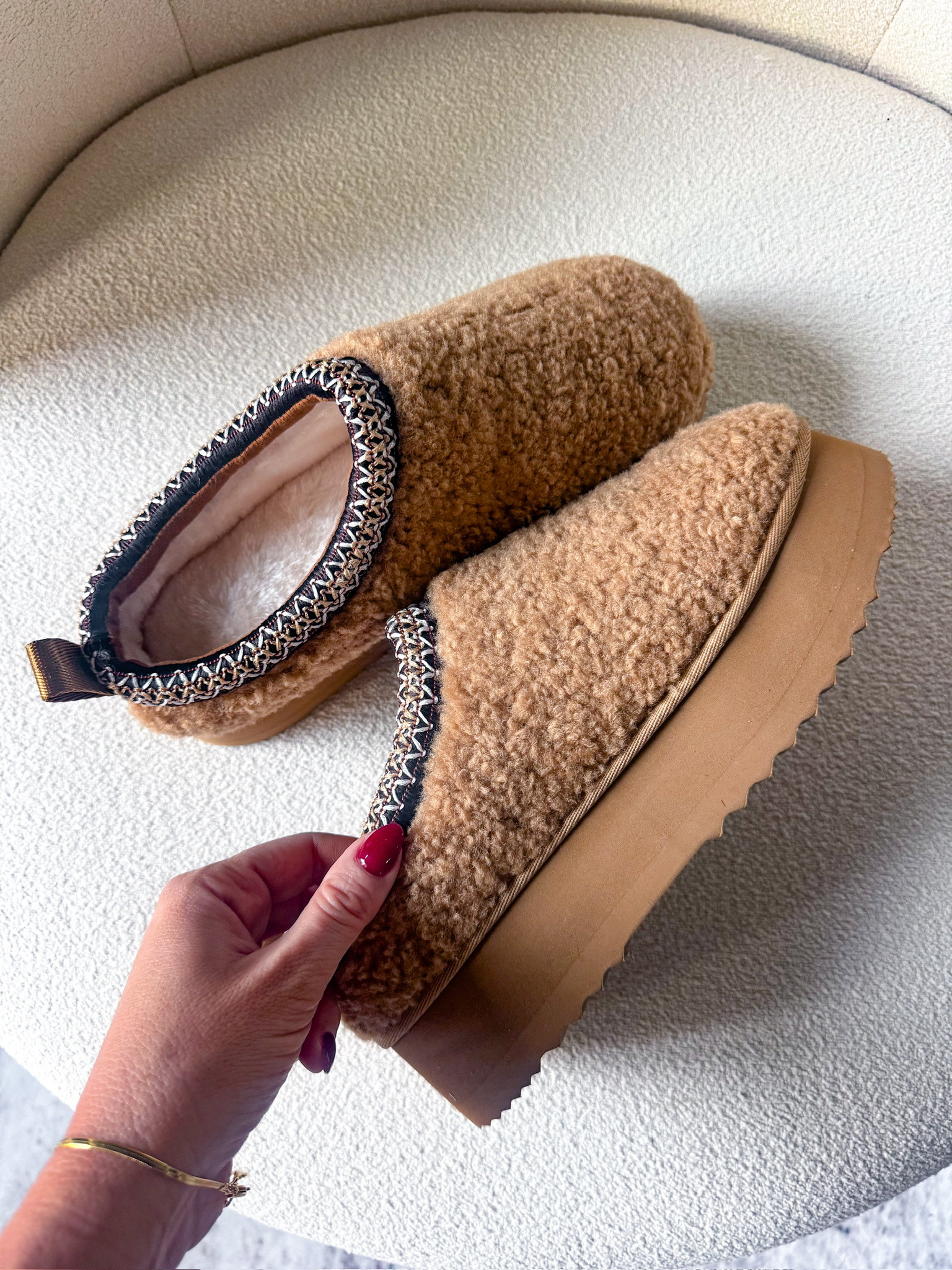 The cutest new slipper find! On sale today! 

 #LTKootd #LTKmomlife #LTKSaleAlert