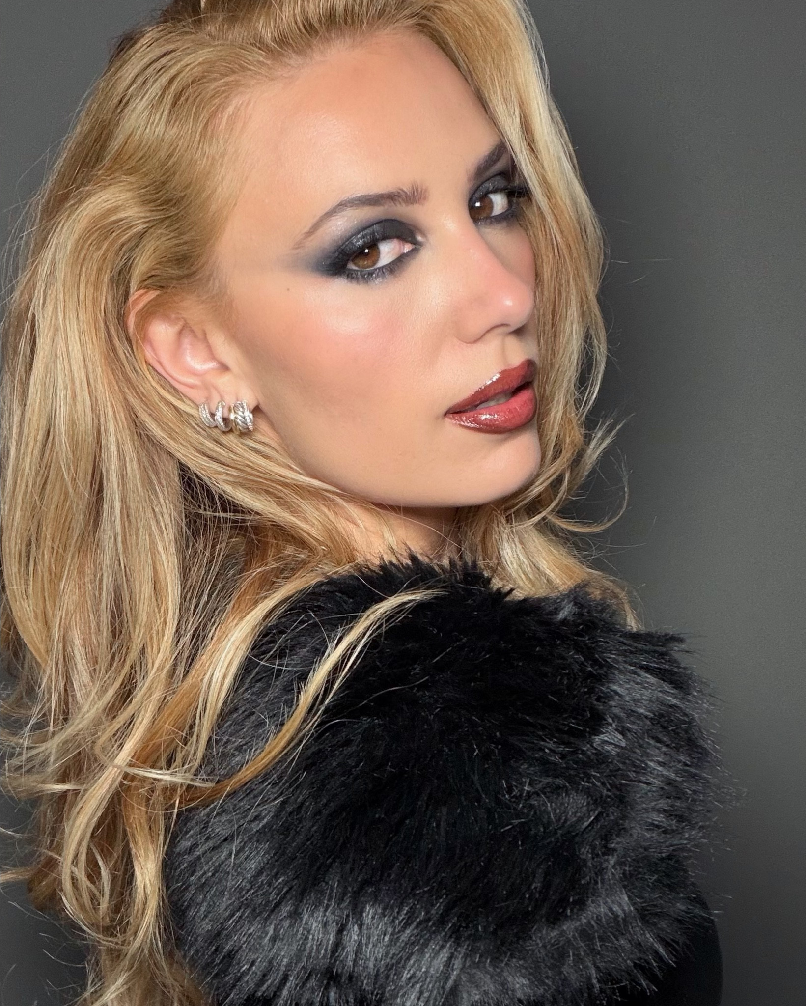 Witching hour makeup🖤

#LTKHoliday #LTKCyberWeek #LTKBeauty