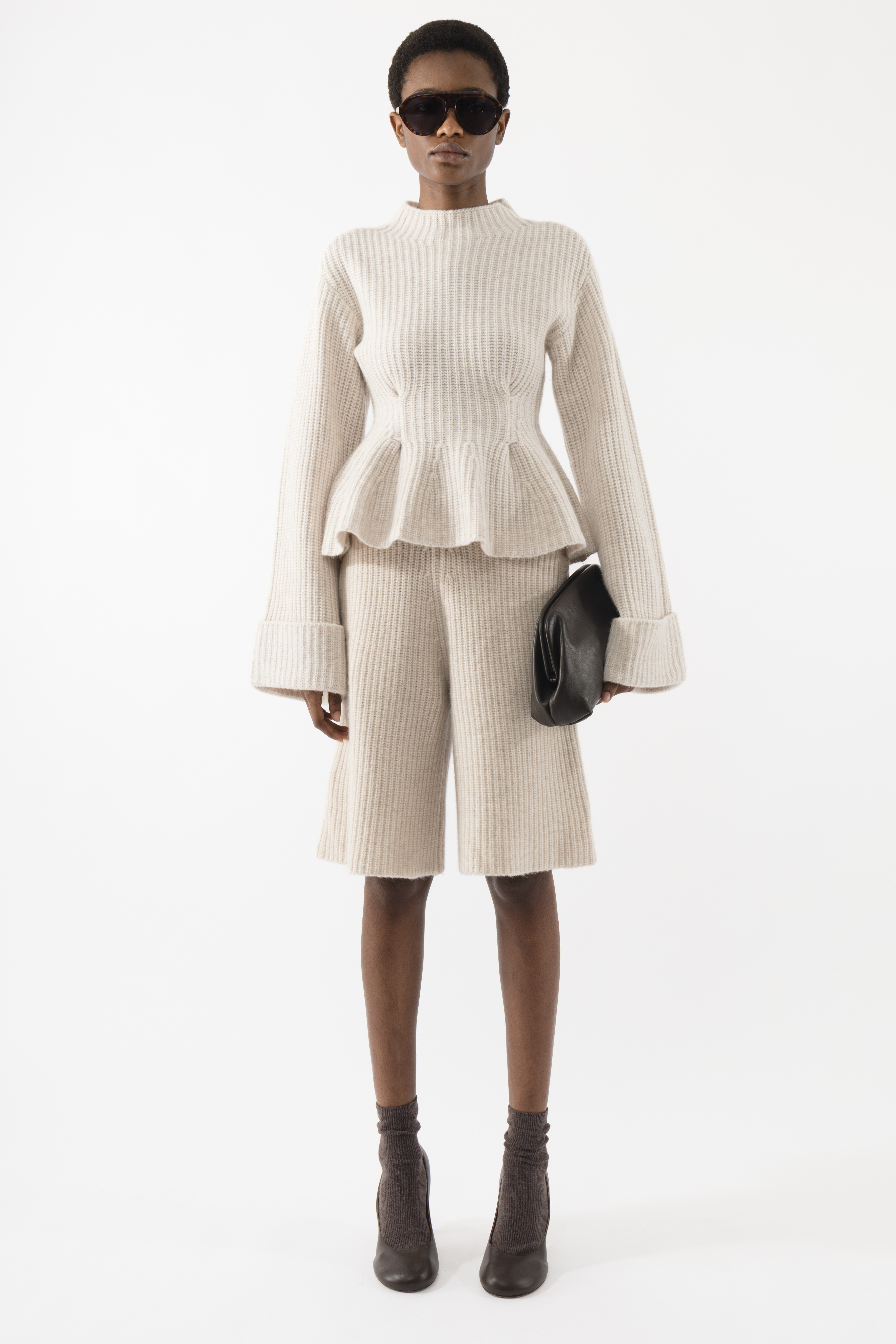 Knitted Bermuda Shorts | ARAKII