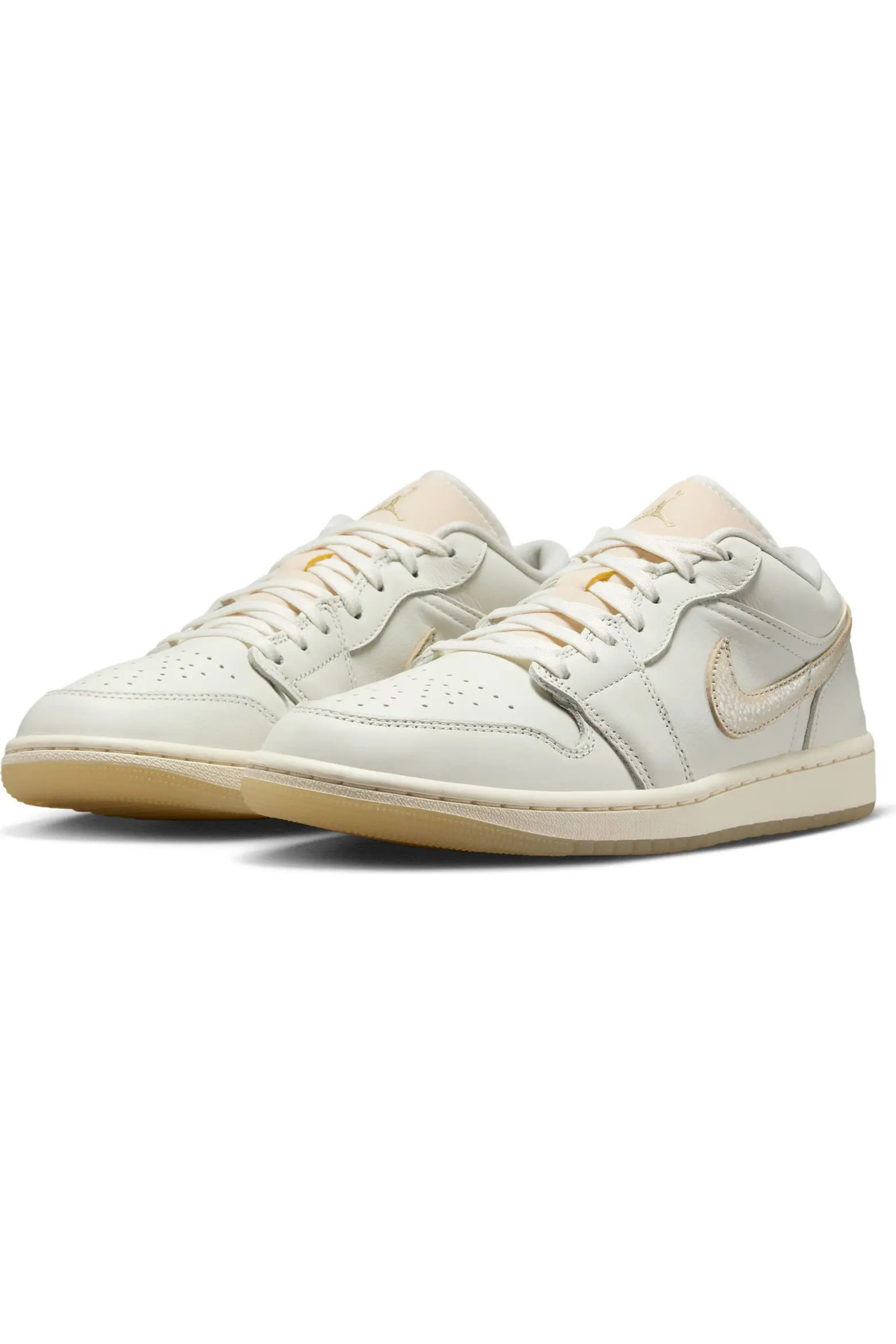 Air Jordan 1 Low SE Basketball Sneaker (Women) | Nordstrom | Nordstrom