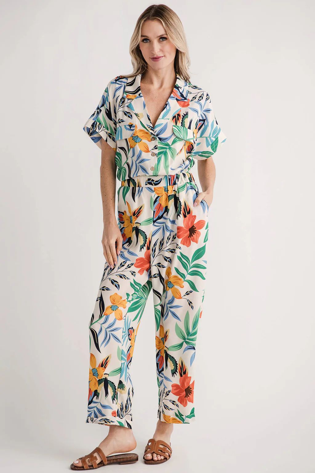 Eesome Floral Print Jumpsuit | Social Threads