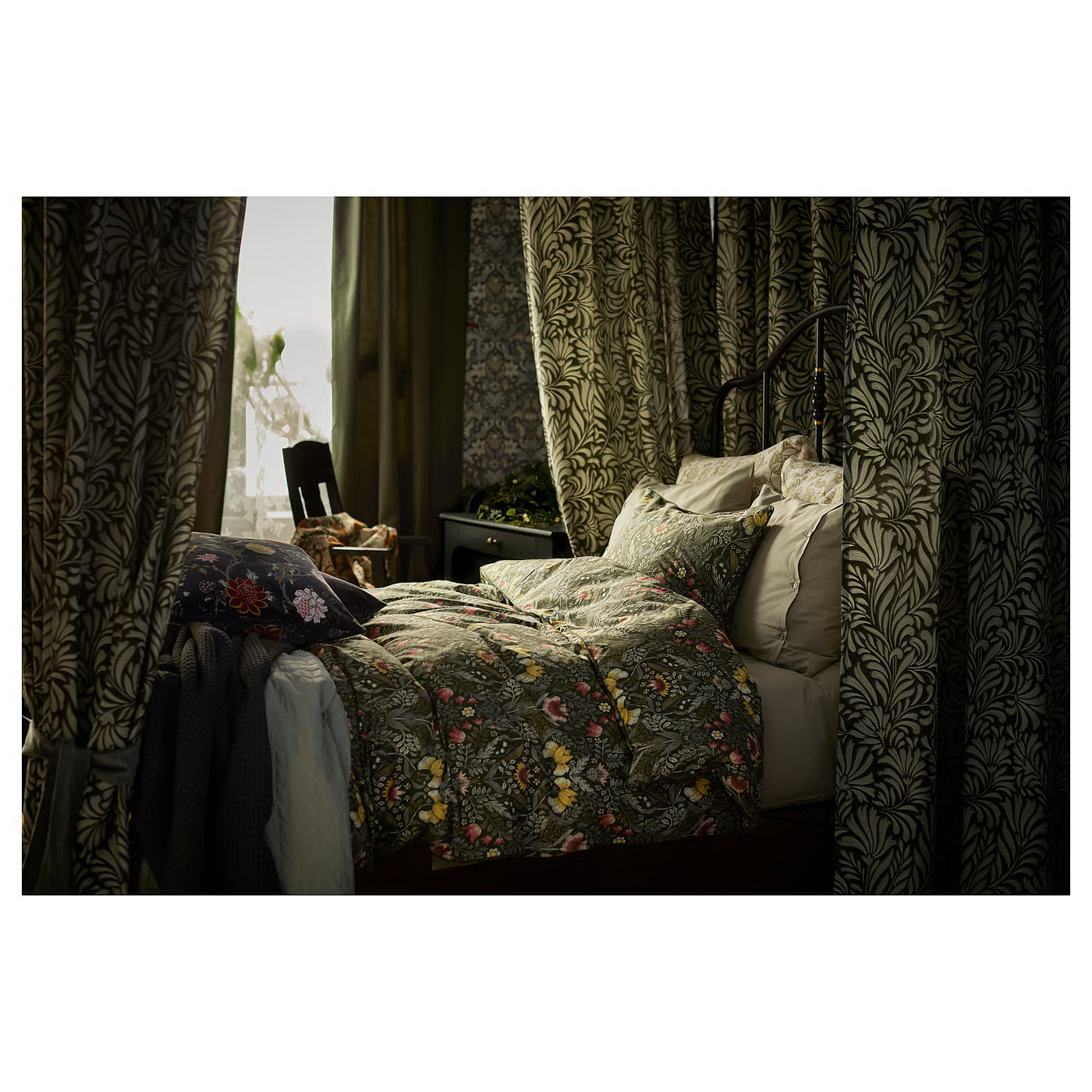 KÄRRDUNÖRT Green Floral Duvet Cover