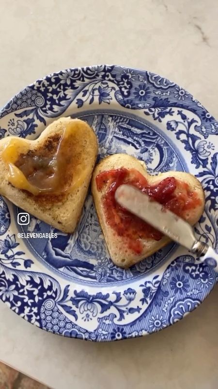 Crumpets anyone? 🍋🍓

Ingredients:
1 cup (227g) sourdough starter, unfed/discard
1 teaspoon granulated sugar
1/4 to 1/2 teaspoon salt
3/8 teaspoon baking soda*
*If your discard starter is particularly sour, increase the baking soda to 1/2 teaspoon.

Instructions:
Place the starter in a medium-sized bowl. Stir in the sugar and salt, then the baking soda. The batter should rise up and bubble a bit, becoming almost billowy.

Heat your griddle over medium-low heat; 300°F is perfect. Lightly grease the surface with cooking oil (if your pan isn’t non-stick), then melt a pat of butter atop the oil.

Lightly grease four English muffin rings (1” high and 4” across) and place on the griddle. Divide the batter evenly among the rings. Each ring will take a generous 1/4 cup of batter; a generously heaped muffin scoop is the perfect tool for this task. Cook for about 5 minutes, until the tops are set and full of small holes. Carefully flip the crumpets over, remove the rings (they should pop right off), and continue to cook for about 3 minutes, until they’re golden on the bottom. 

Enjoy the crumpets warm, split and spread with butter and jam. Or toast to brown and crisp them before serving.

#loveofcountryhouses #bakingfromscratch #homemadefood #sourdoughdiscardrecipe 

#LTKhome #LTKunder50