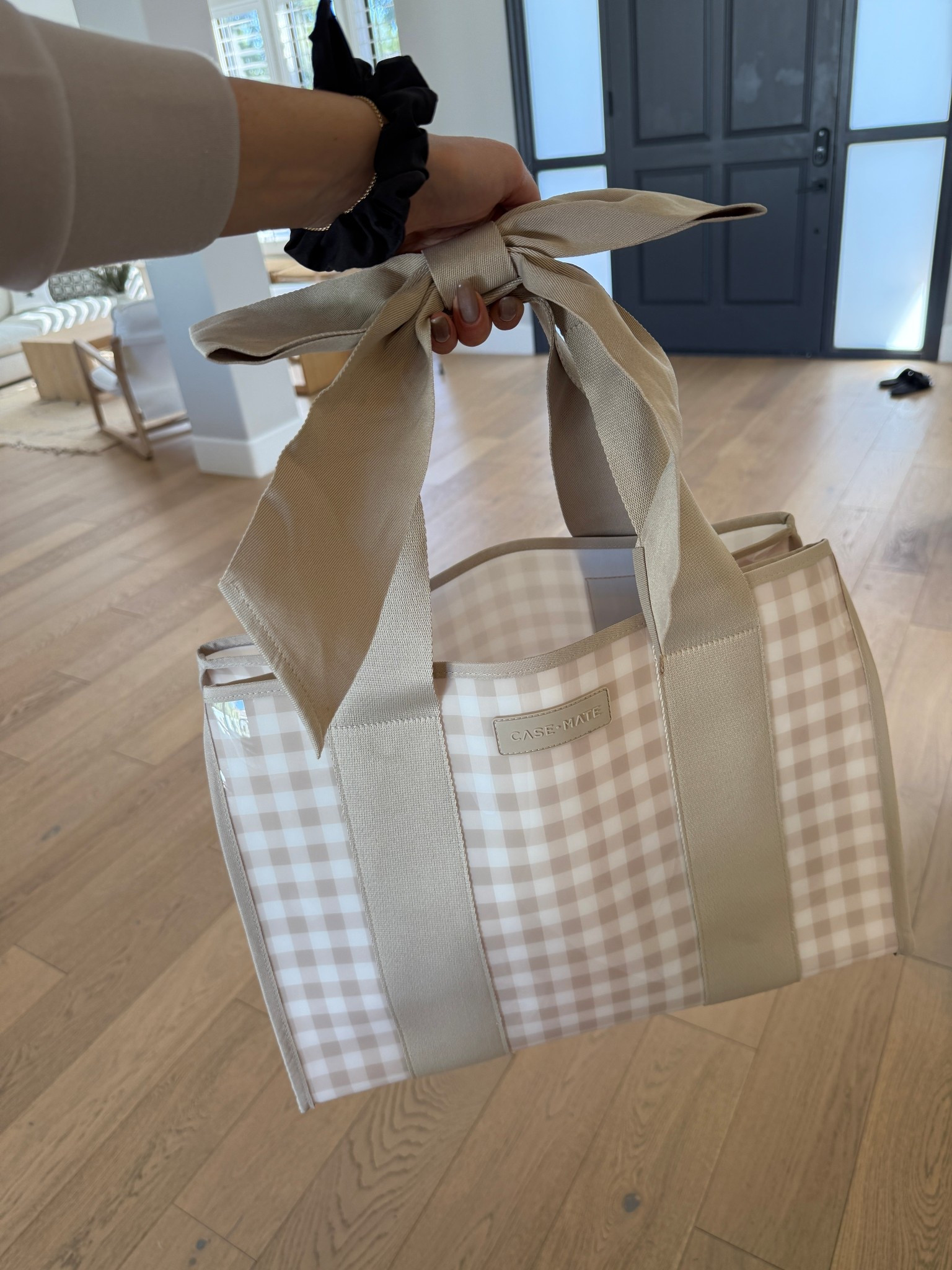 Case-Mate has the cutest jelly tote bags! This one (latte gingham) is sold out but I also have their ballet pink bow too 🎀 head over to Case-Mate to receive 30% off your order with code EVERYTHING30! 

#LTKmomlife #LTKHoliday #LTKSaleAlert