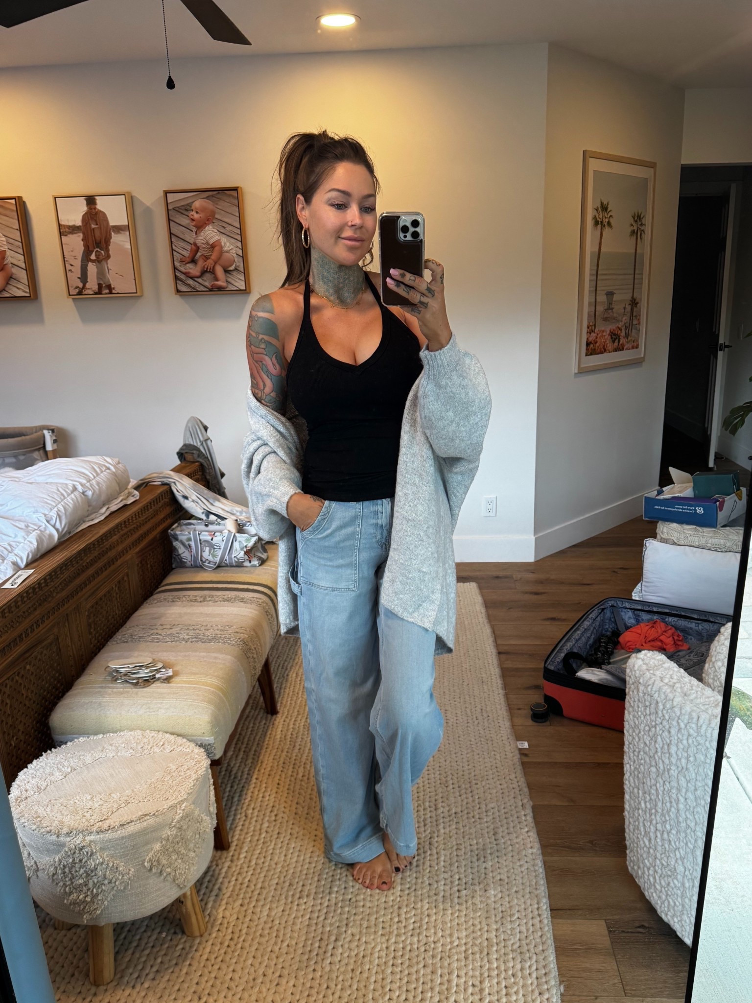 Cozy, comfy, easy 


Jeans
Cardigan 