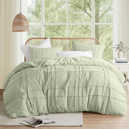 Comfort Spaces Sage All Season Lightweight Comforter Set - 3 Piece Pintuck Pleated Bedding Set, Extra Soft Pre-Washed Microfiber, Shams, King/Cal King | Amazon (US)