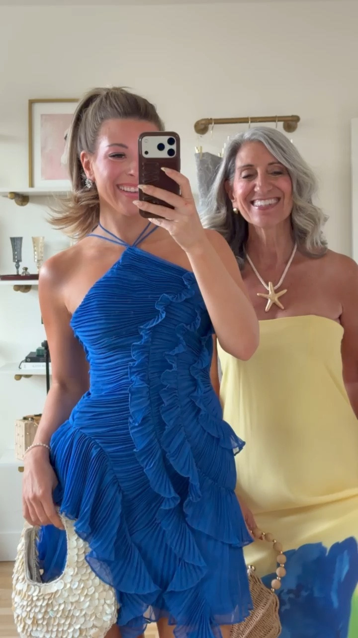Mom and me spring event & wedding guest dresses  

Divi: emerson15

Wearing my usual smalls/2
Mom wears a medium/6

Wedding guest
Formal event
Black tie
Floral
Metallic
Pleated
Mother of the bride
Special occasion 

#LTKSeasonal #LTKWedding #LTKgrwm