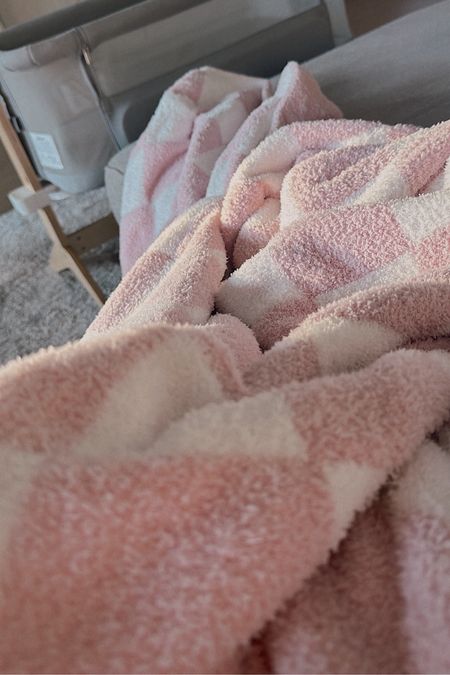 comfy amazon blanket 🫶🏼