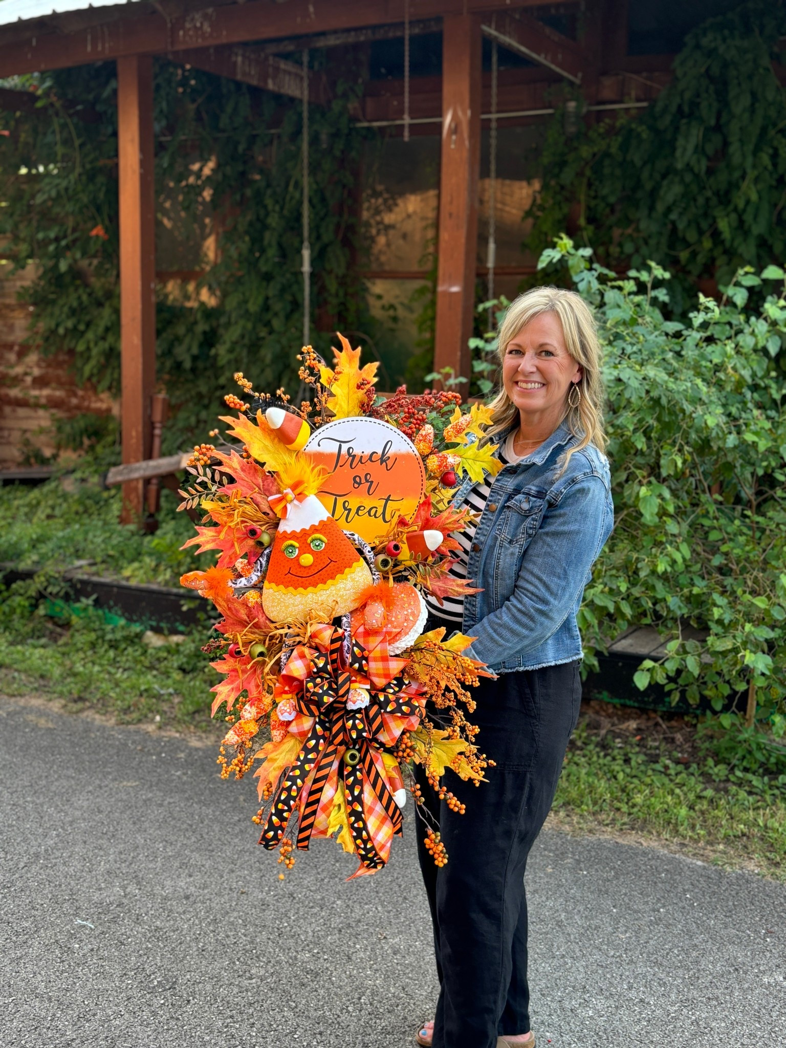  Say hello to the sweetest scare on the block! 👋🍬
This Trick or Treat candy corn wreath is overflowing with fall leaves, bold ribbon, and a whole lot of Halloween charm—perfect for those who want to greet their guests with a little spooky and a lot of sweet!


#LTKautumn #LTKSeasonal #LTKHome