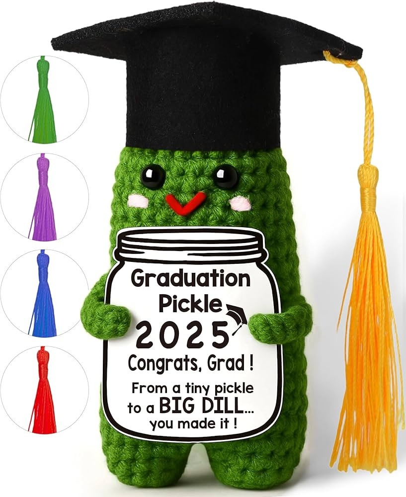 MAMAGIFTREE Graduation Pickle Funny Handmade Crochet Grad Gifts for Him Her - Cute Congrats Class... | Amazon (US)