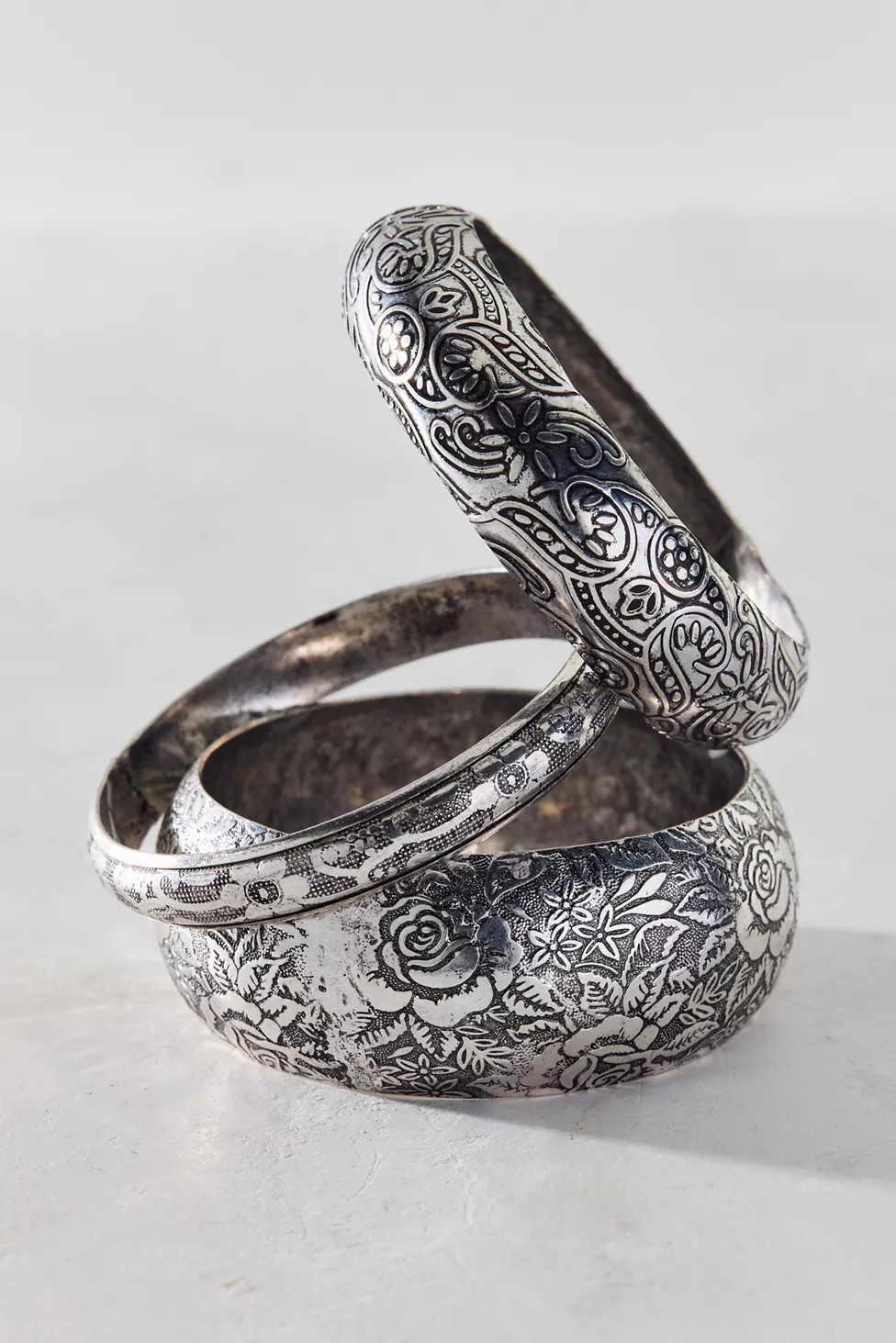 Wanderers Embossed Metal Boho Bangle Bracelet Set | Urban Outfitters (US and RoW)