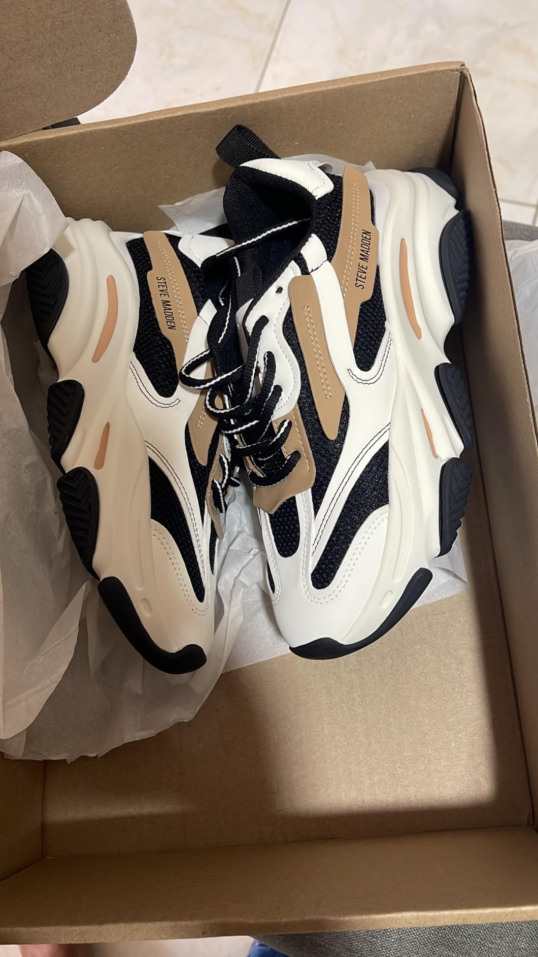 Steve Madden Women's Possession Sneaker | Amazon (US)